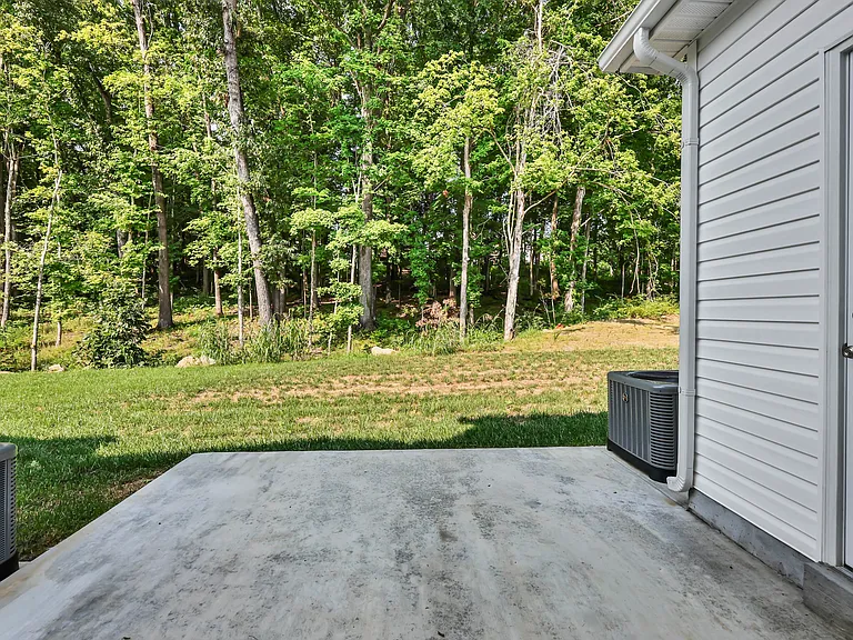 219 Limestone Point Dr — Photo 3