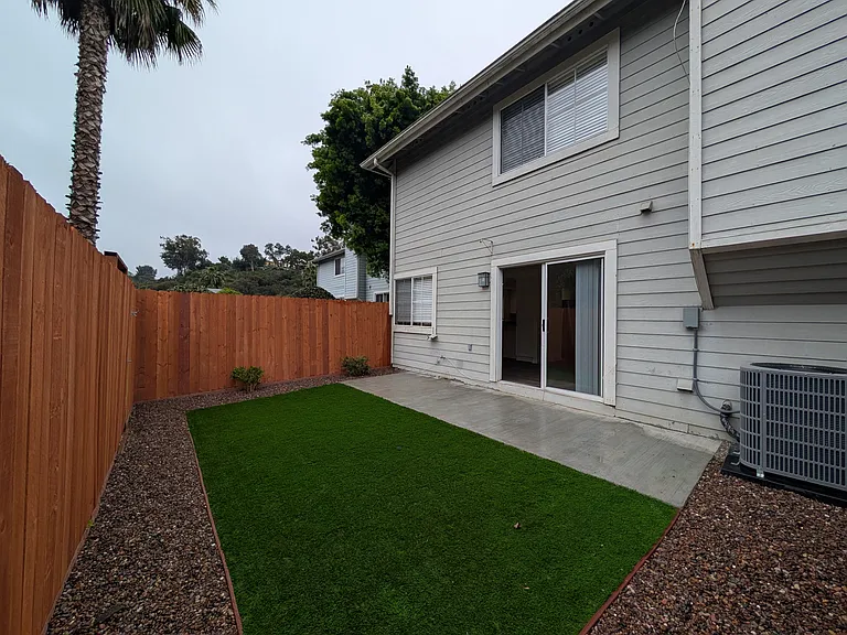 3-bed backyard