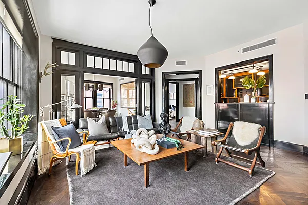 Sold by Nest Seekers International | media 6