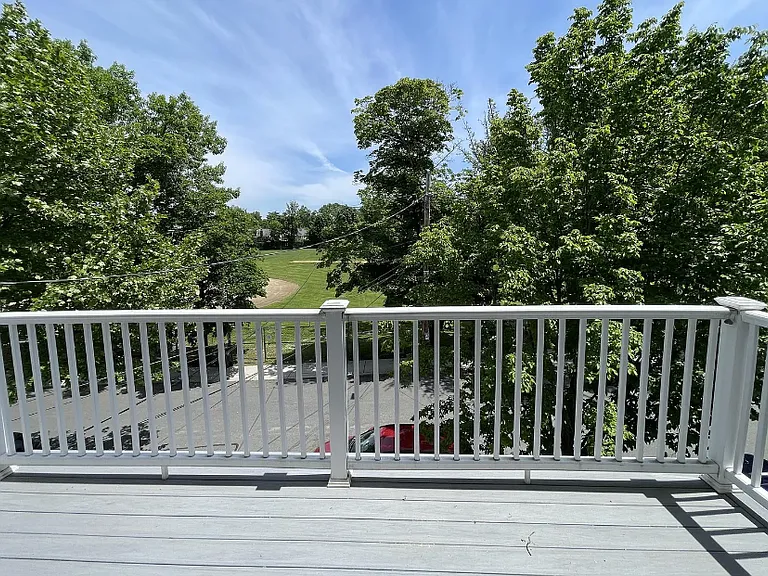 Larch Rd — Photo 27