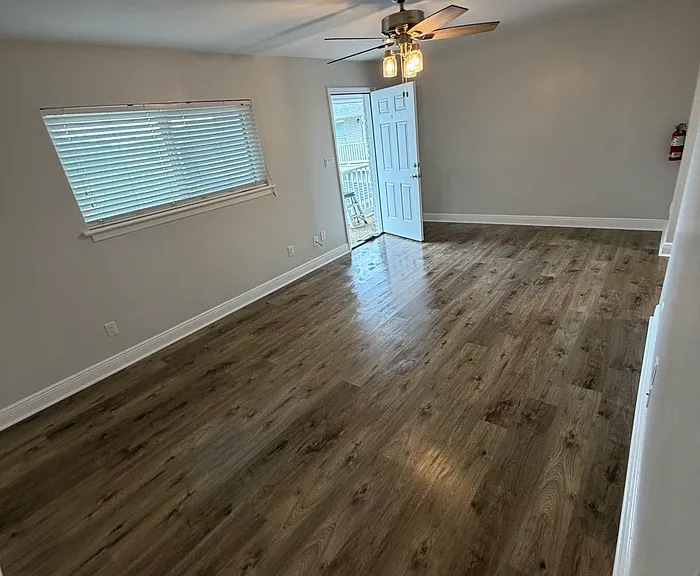 139 McDonnell Ave #19 — Photo 6