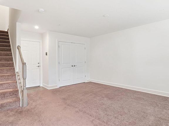 4th image of 237 Phoenix Dr