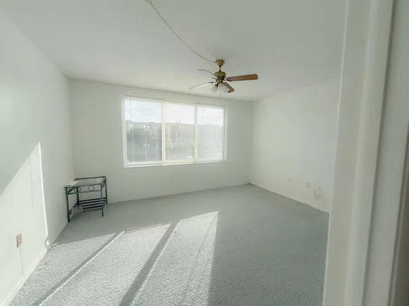 1080 Del Lago Cir, Fort Lauderdale, FL 33313
