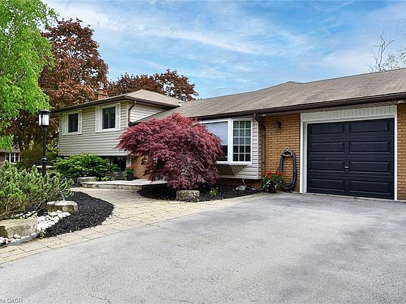 4th image of 5187 Cedarbrook Cres