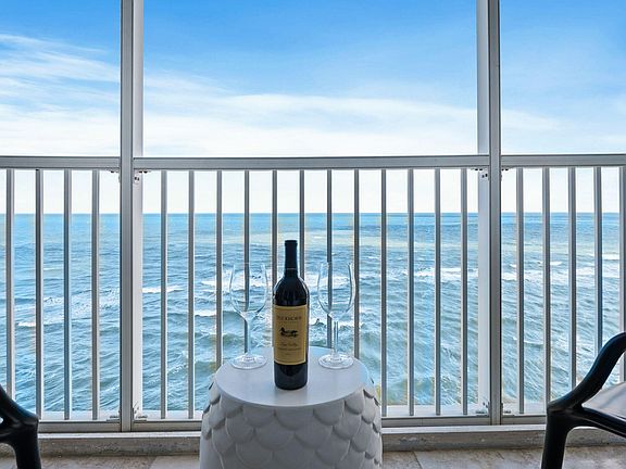 4th image of 840 Ocean Drive #1005