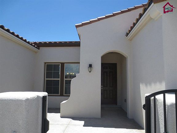 2nd image of 3652 Sienna Ave