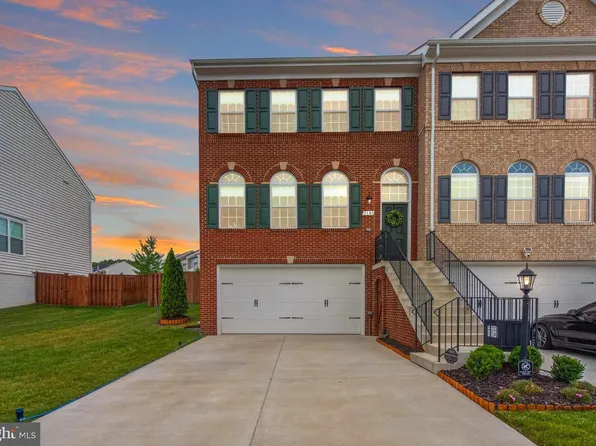 3185 Barbeque Pl, Woodbridge, VA 22193