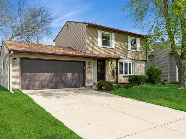4733 20th Ave, Moline, IL 61265