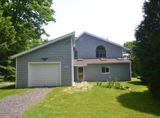 71 W Hill Rd, Middlefield, MA 01243