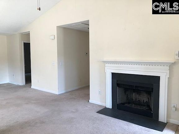 5th image of 238 Windsor Village Dr
