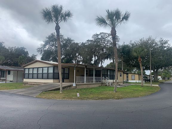 3rd image of 4919 Meadowlark Dr