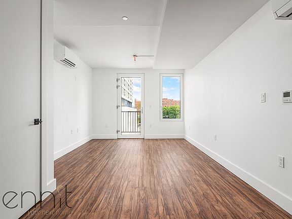 4th image of 26-30 4th St #506A