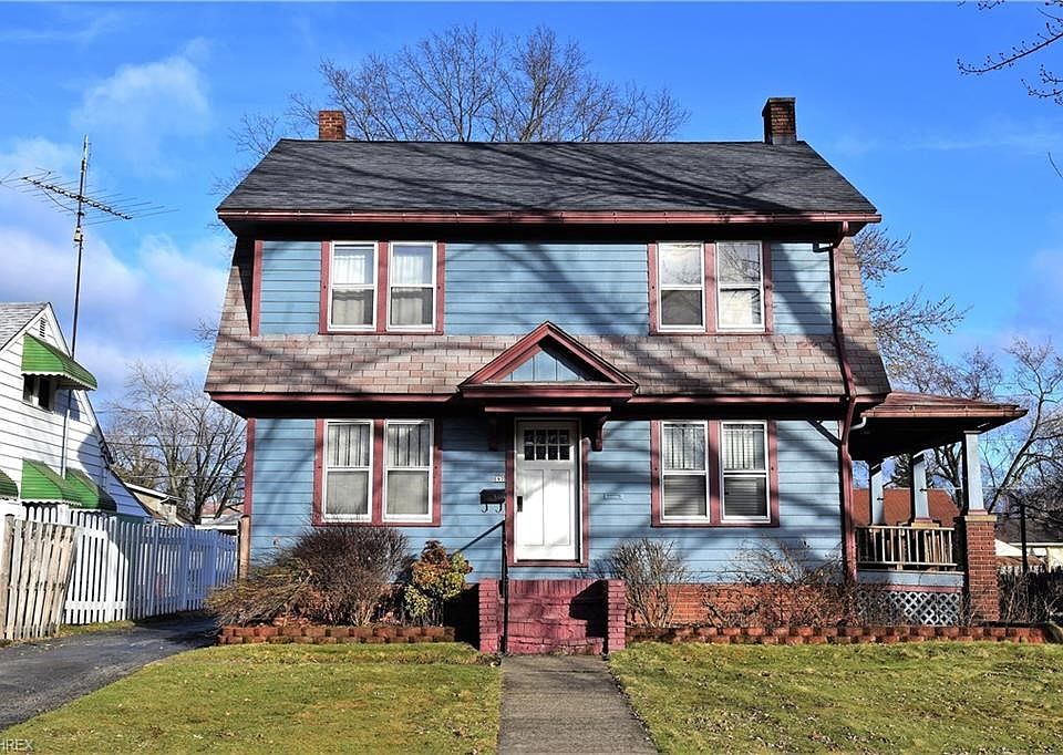 1st image of 587 Woodbine Ave SE