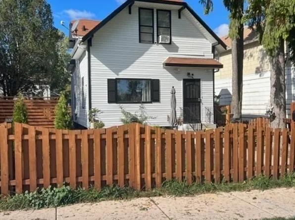 2218 Kristan Ave, North Chicago, IL 60064