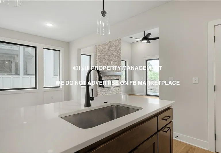 9593 Jupiter St — Photo 7