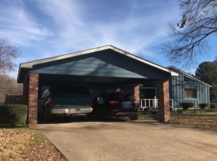 2582 Witchtree Rd, Greenville, MS 38701