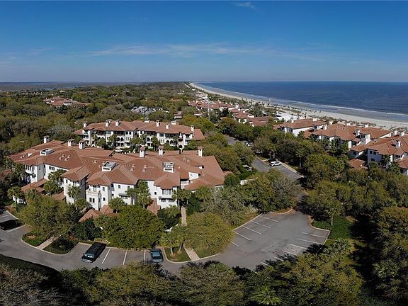 4th image of 100 Beach Club Ln #436