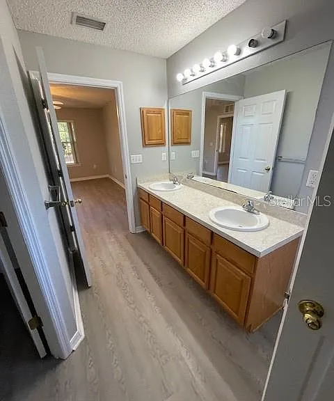 48 Renworth Ln — Photo 7