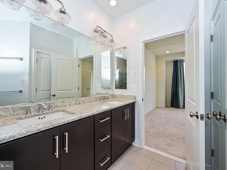 8337 Looking Glass Way — Photo 30
