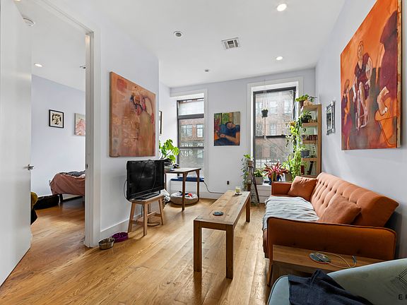 2nd image of 1073 Bedford Ave APT 2A