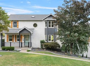 2523 White Tail Ln, White Oak, PA 15131