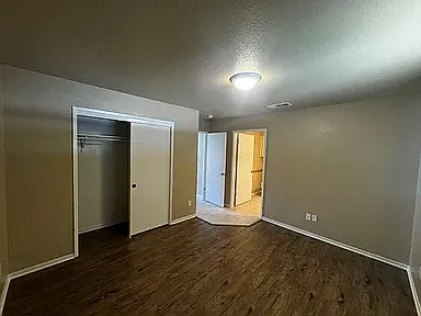 2 bed, 1225 sqft, $1,830 — Photo 2