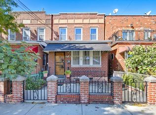 2244 43rd St, Long Island City, NY 11105