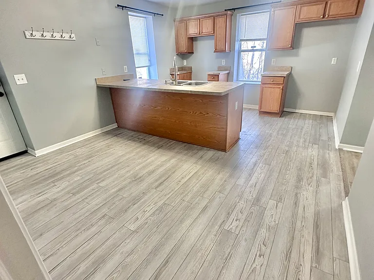 1751 Clara St — Photo 19
