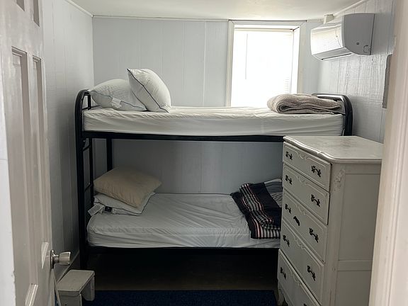 Back House Bedroom 1