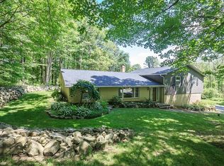 11260 Whitewood Dr, Newbury, OH 44065