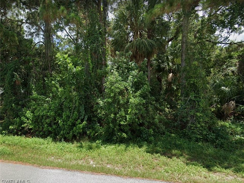 1st image of Brickell Dr