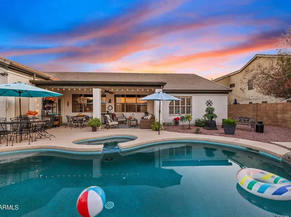 856 E BETSY Lane, Gilbert, AZ 85296