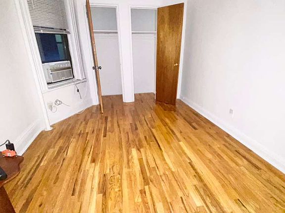 4th image of 331 E 88th St APT 4C
