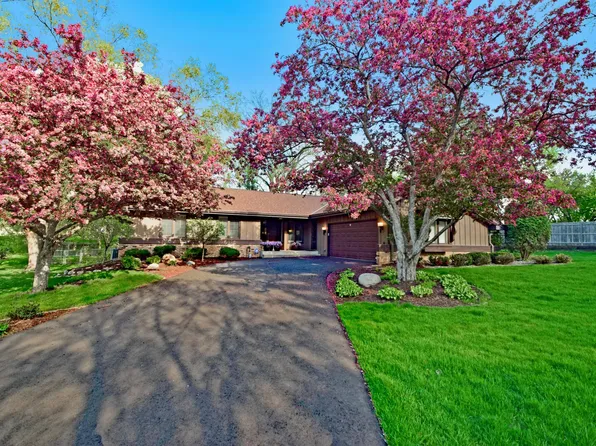 2000 Major Cir, Golden Valley, MN 55422