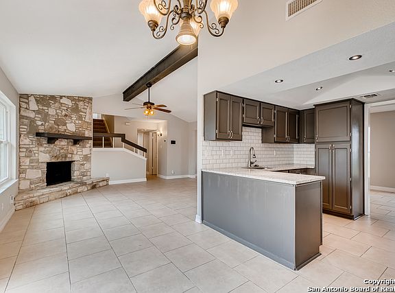 5th image of 8342 Echo Willow Dr