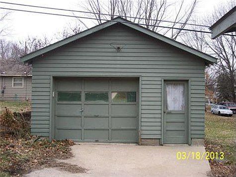 2nd image of 500 E Hereford Ave