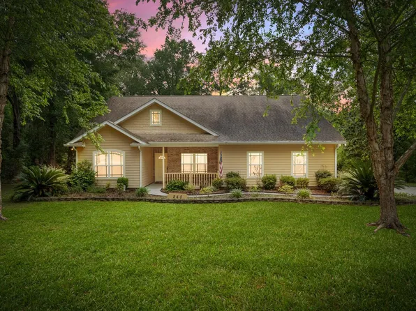 240 Foxfire Ct, Quincy, FL 32351