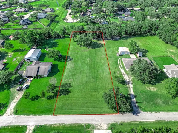 0 Mustang Dr, Alvin, TX 77511