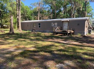2 Bobby Jack Hendley Dr, Lakeland, GA 31635