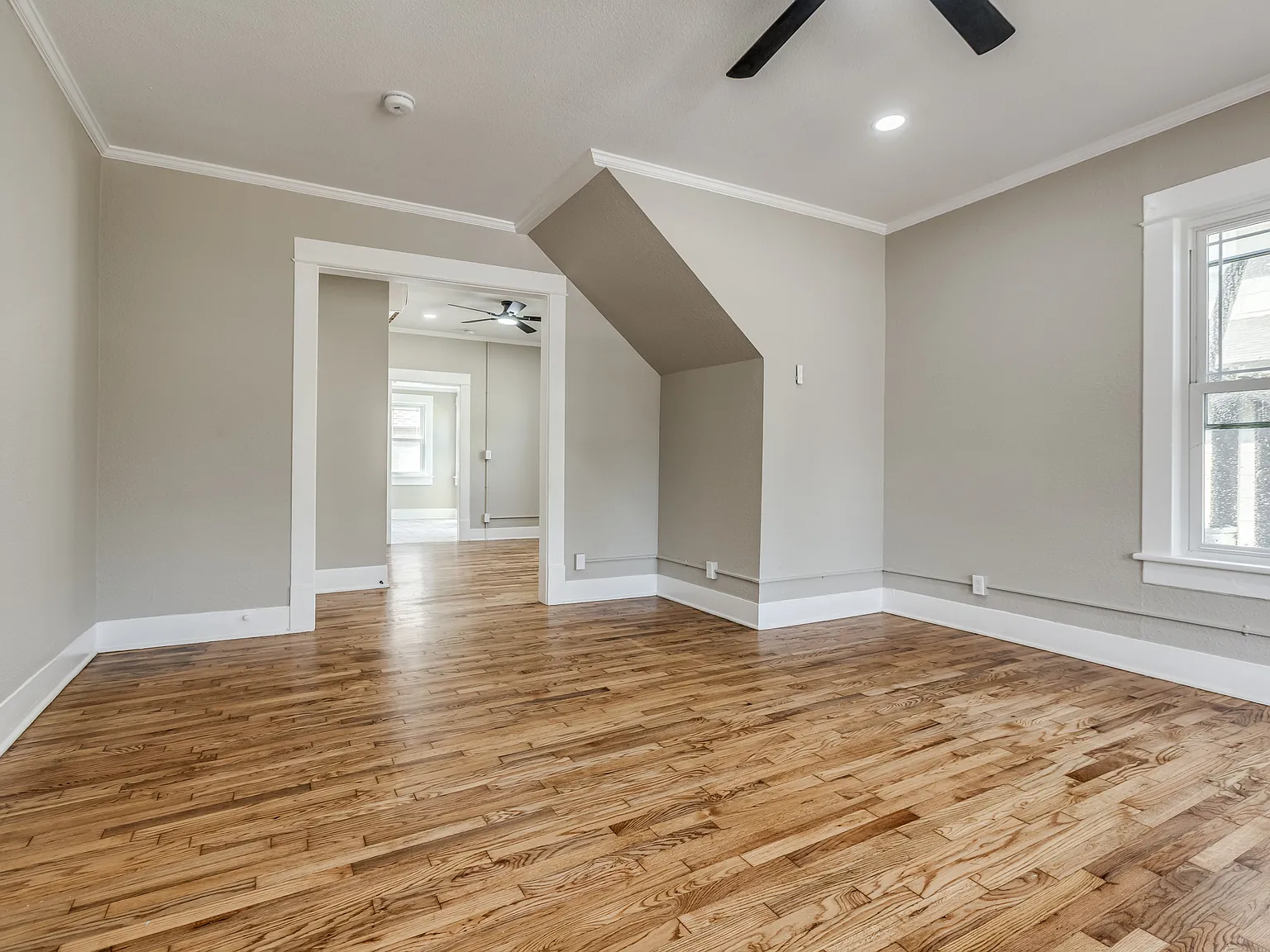 1 bed, 700 sqft, $995 — Photo 3