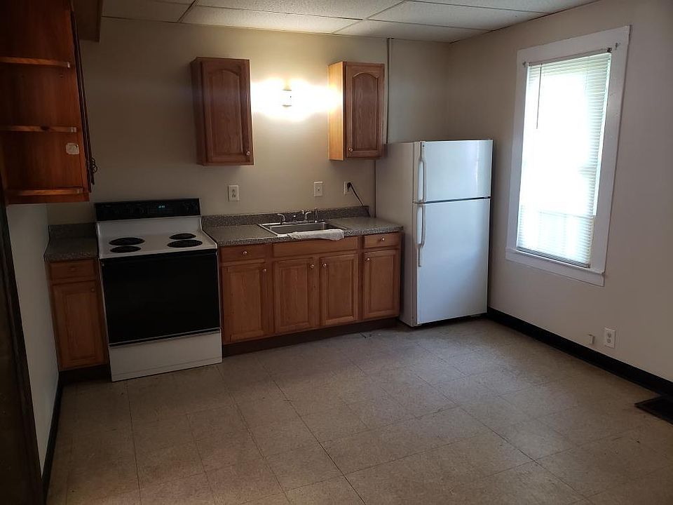 2nd image of 118 Cleon St