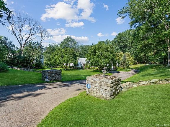 2nd image of 59 Old Orchard Ln