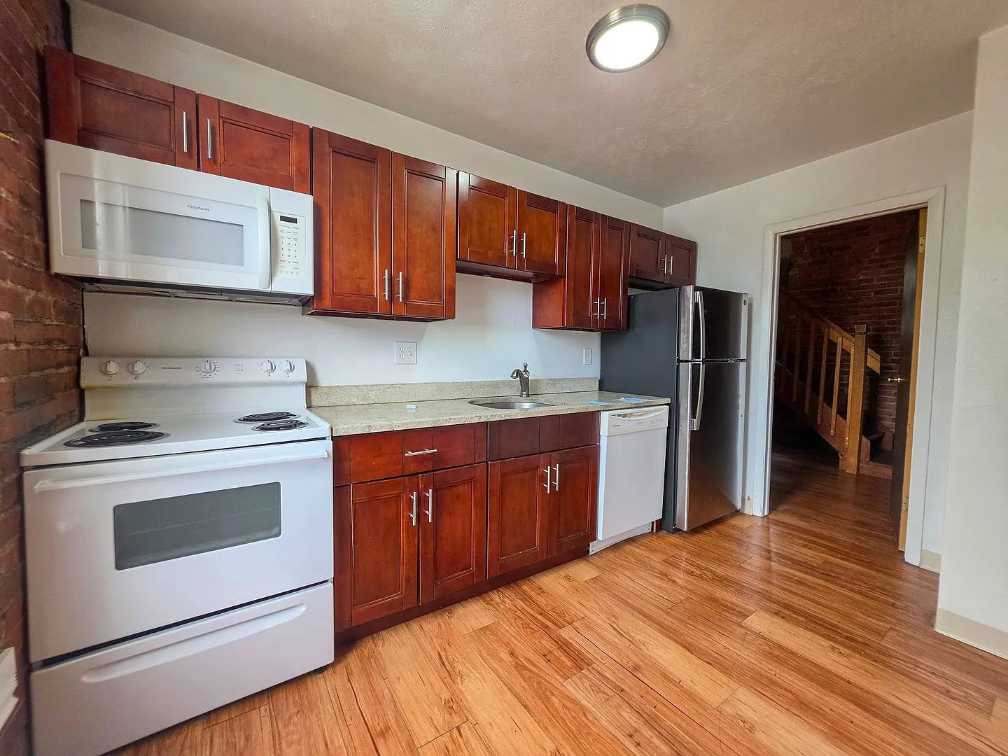 1742 Walnut — Photo 4