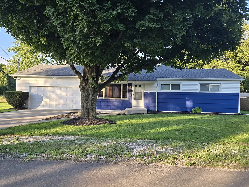 242 Olive St