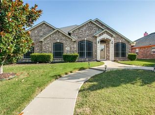 917 Vanguard Pl, Lancaster, TX 75146