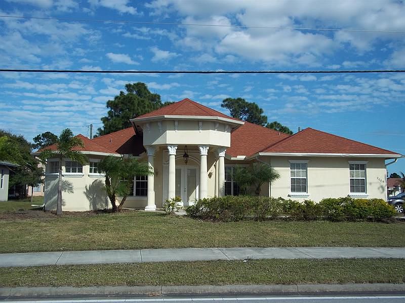 1st image of 2089 SW Bayshore Blvd