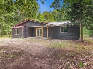 5451 Betsie River Rd, Interlochen, MI 49643