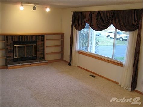 3rd image of 9833 Burson Dr