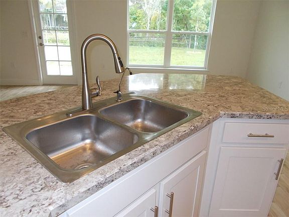 5th image of 2842 Parlay Ln