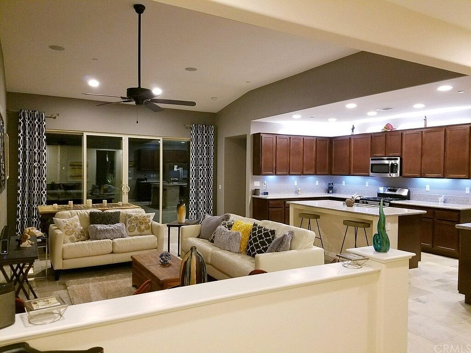 1st image of 36479 Geranium Dr